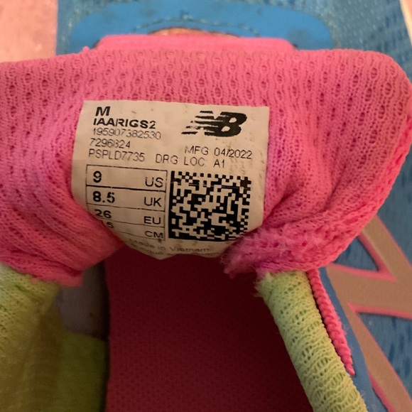 New Balance Kids sneakers with shots - Picture 4 of 7